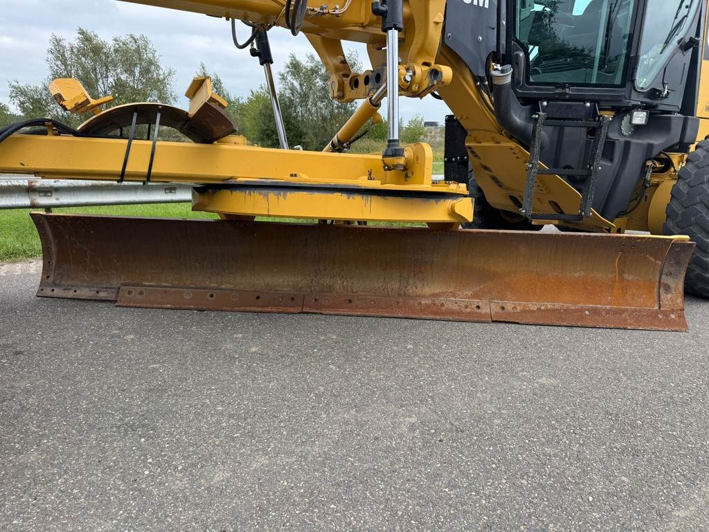CAT 140M