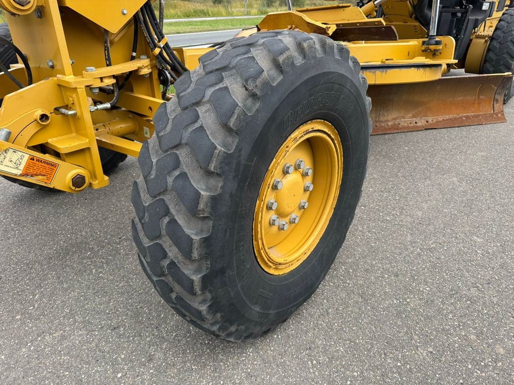 CAT 140M
