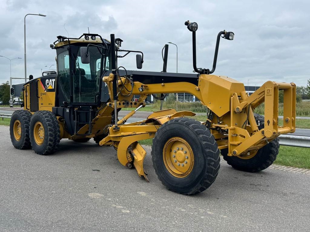 CAT 140M