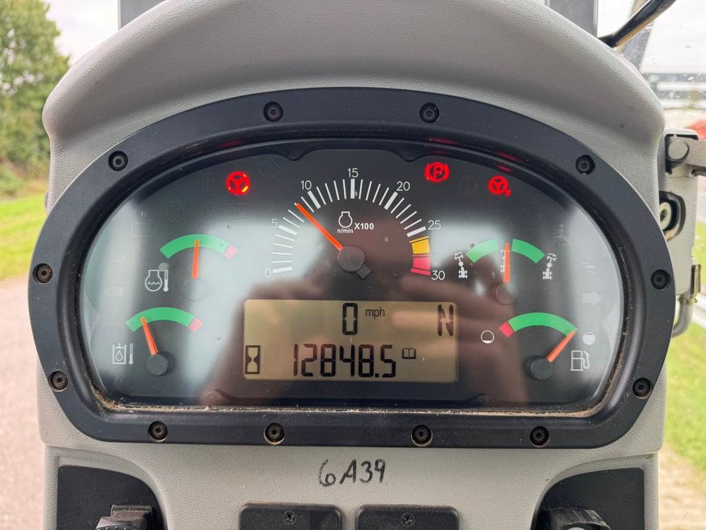 CAT 140M