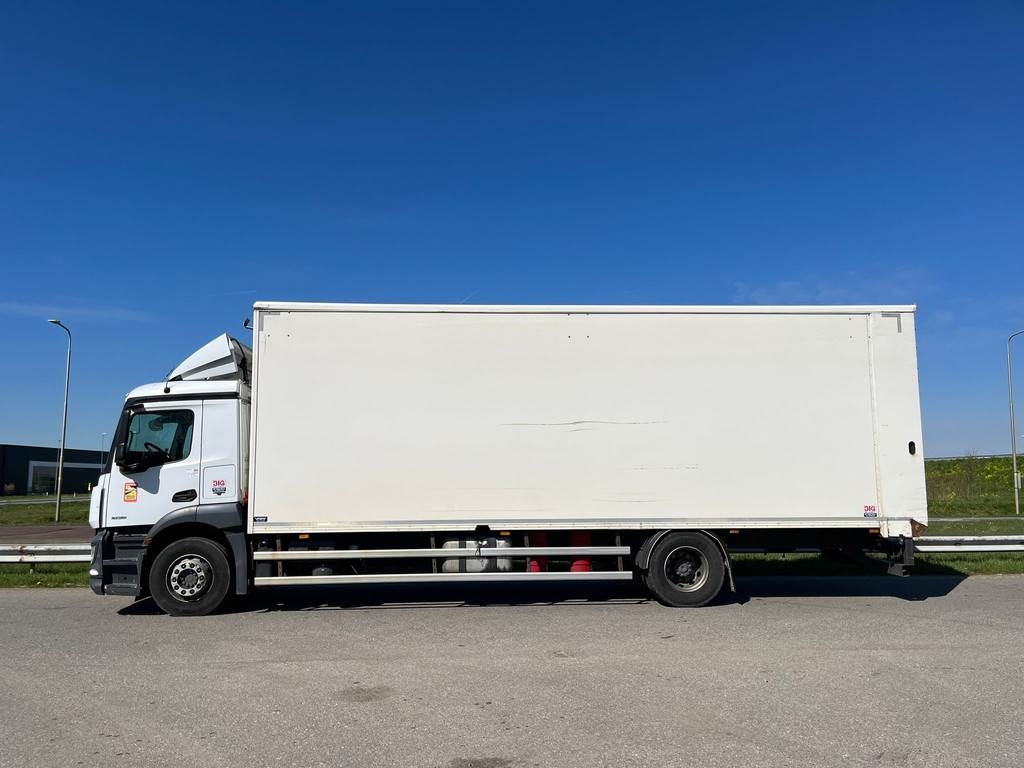 Mercedes-Benz Antos 1836 4x2