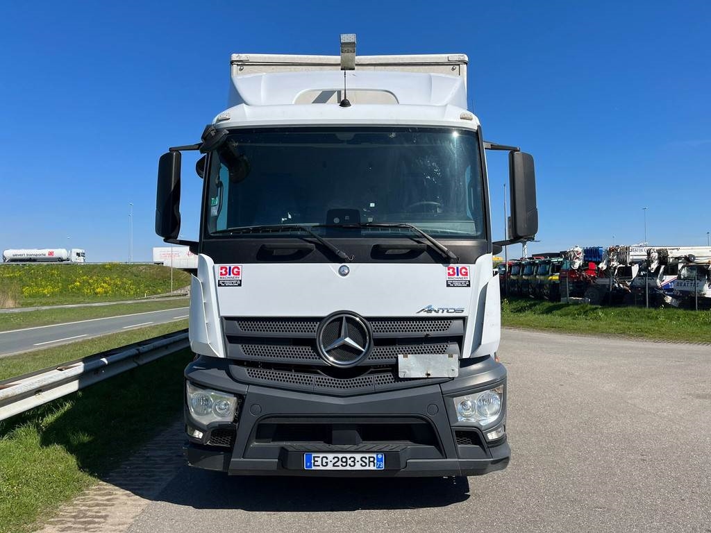 Mercedes-Benz Antos 1836 4x2