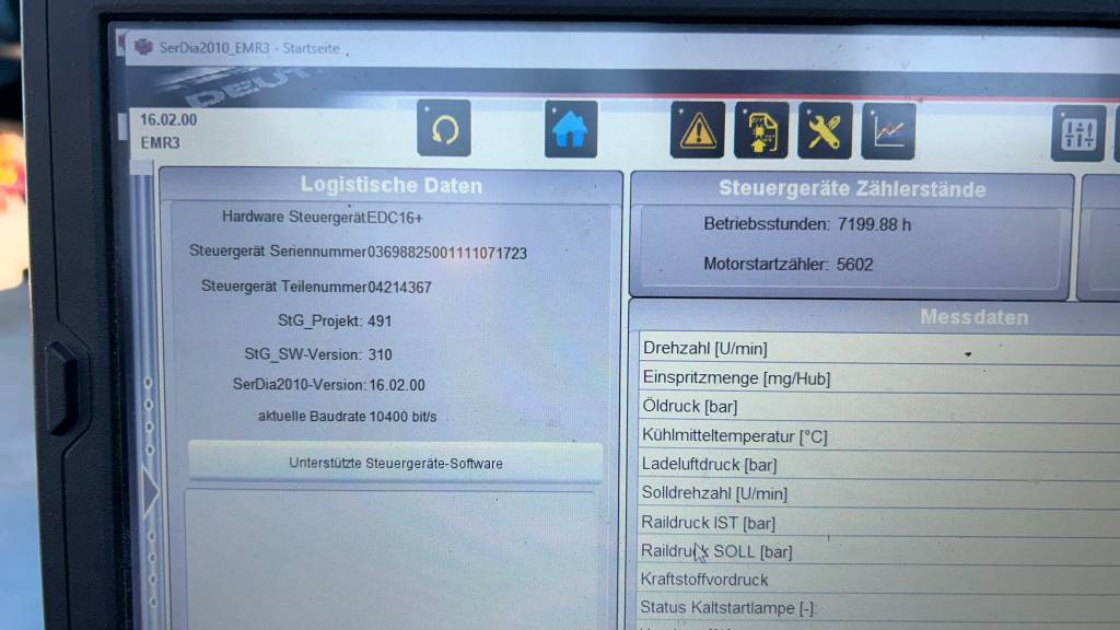 Fuchs MHL360D with low hour engine + grapple