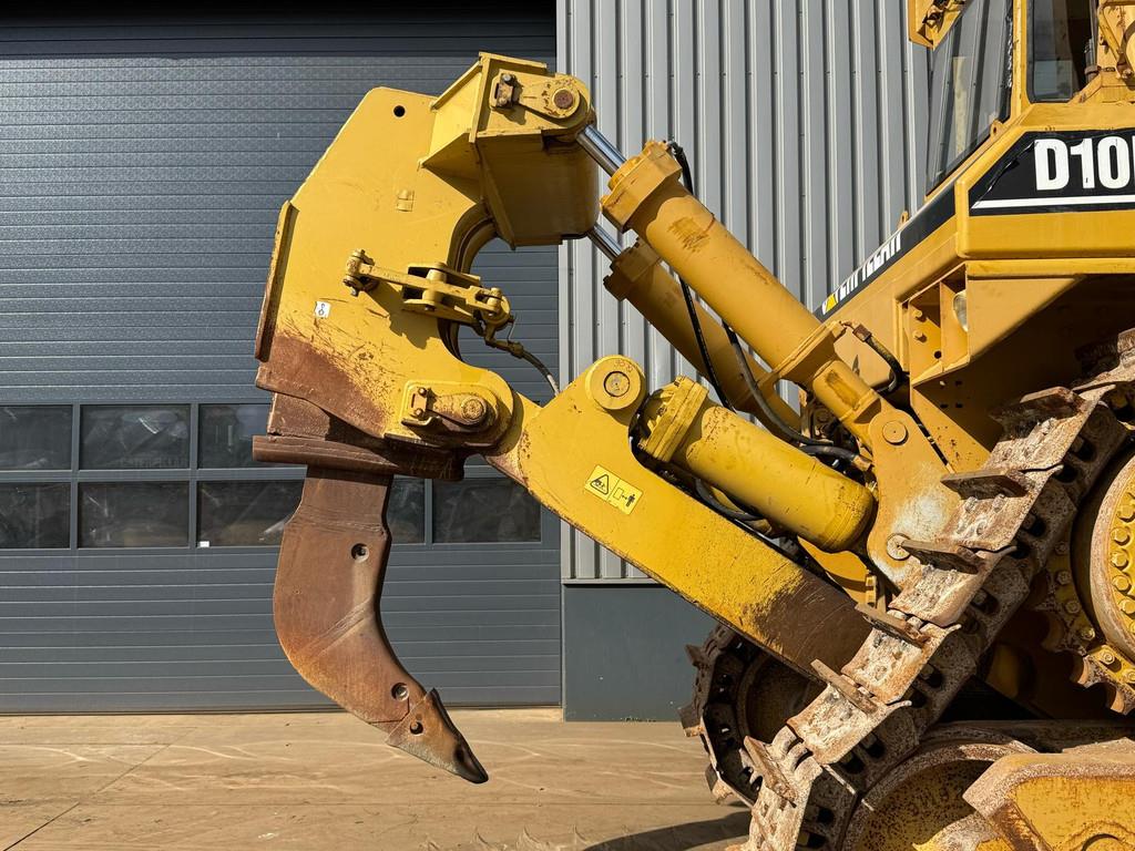 CAT D10N