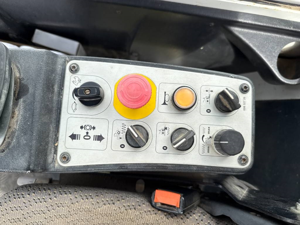 Bomag BW213DH-4 - Extra Vibrating Plate / EVIB/BVC