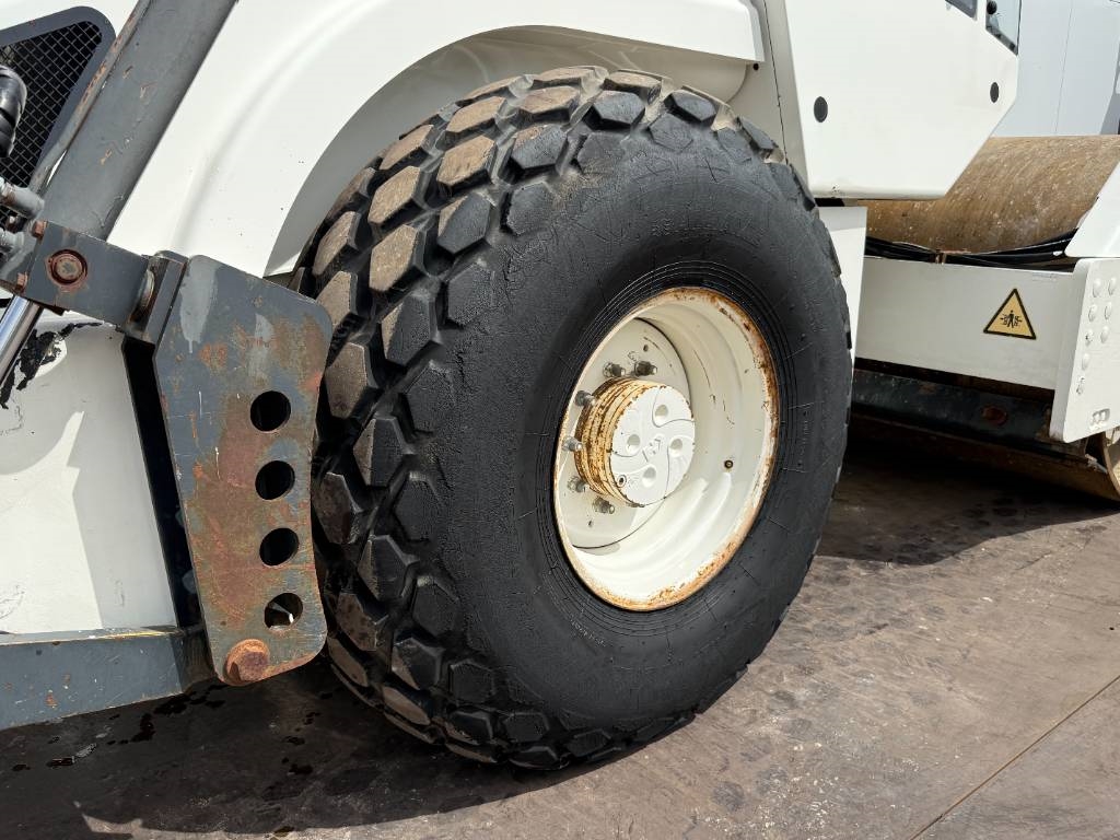 Bomag BW213DH-4 - Extra Vibrating Plate / EVIB/BVC