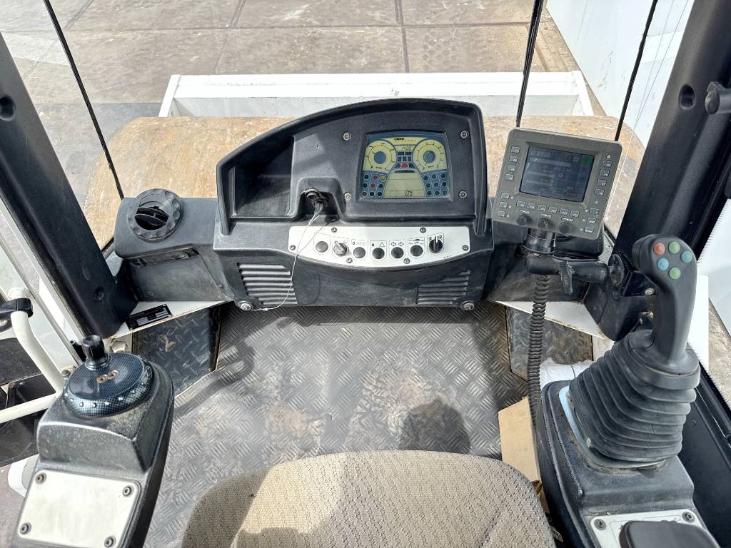 Bomag BW213DH-4 - Extra Vibrating Plate / EVIB/BVC