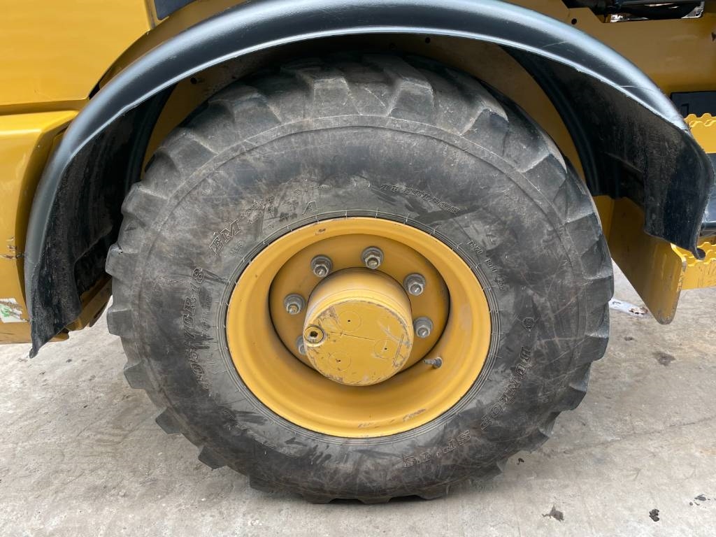CAT 907M