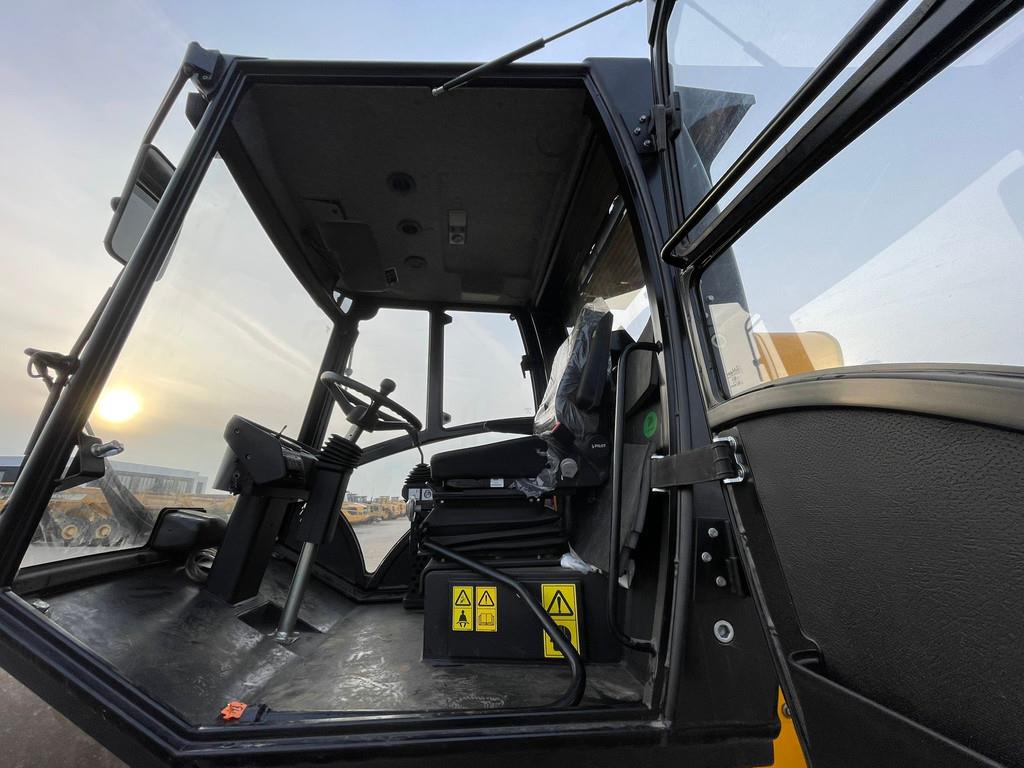 2025 JCB VM166D-45606672