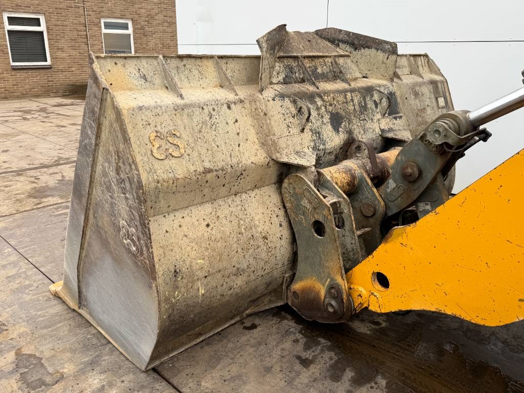 Liebherr L550 X-Power - Quick Coupler / Automatic Greasing