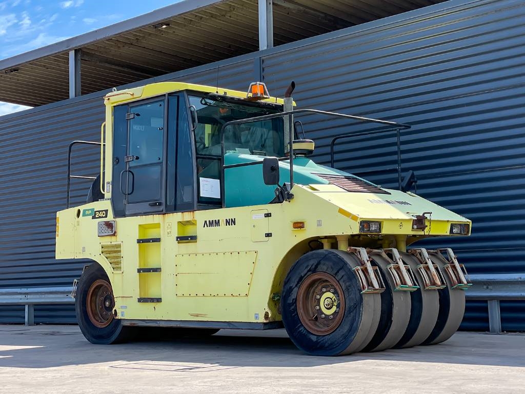Ammann AP 240