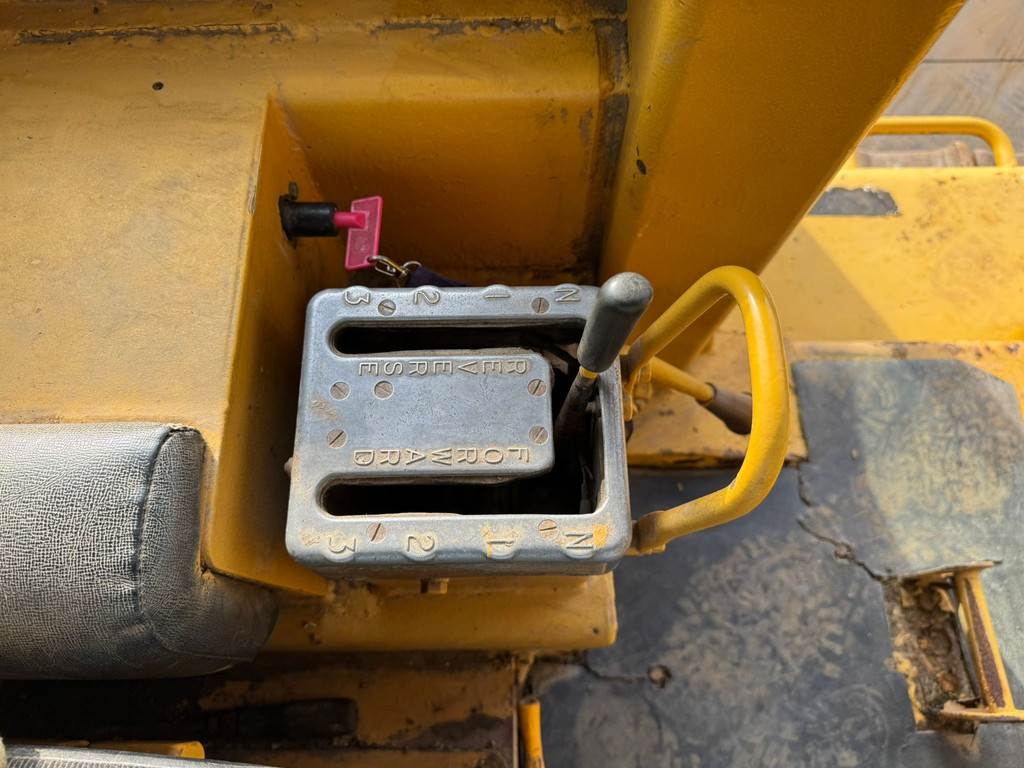CAT D9H