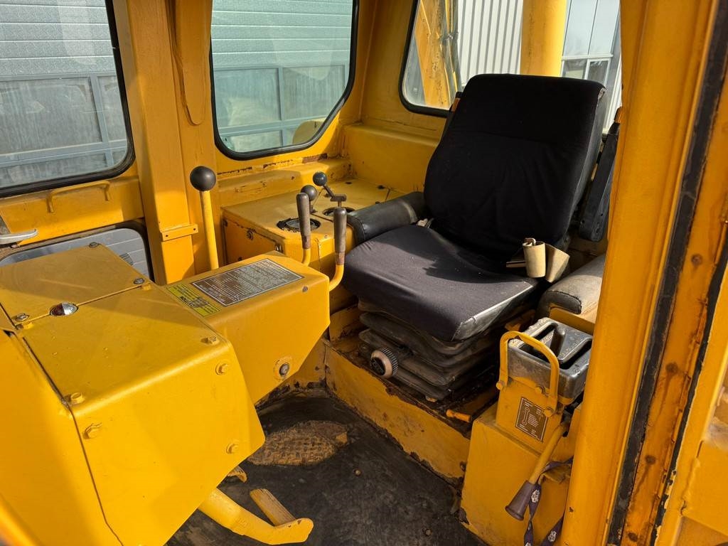 CAT D9H