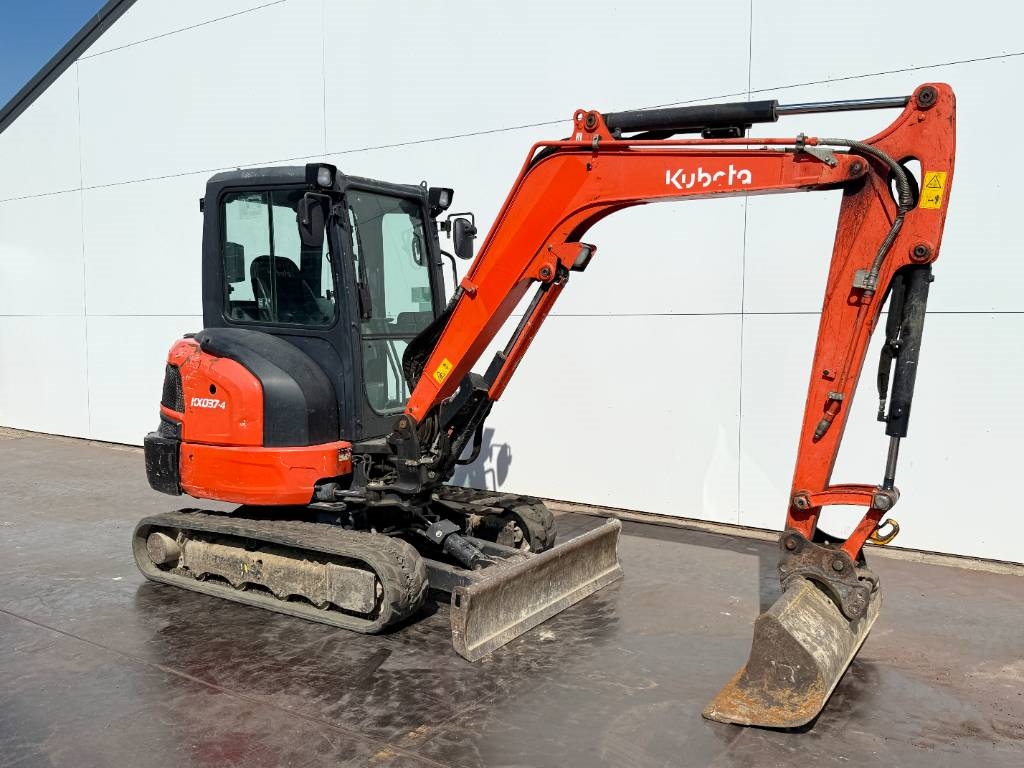 Kubota KX037-4 - Hammer Lines / Quick Coupler