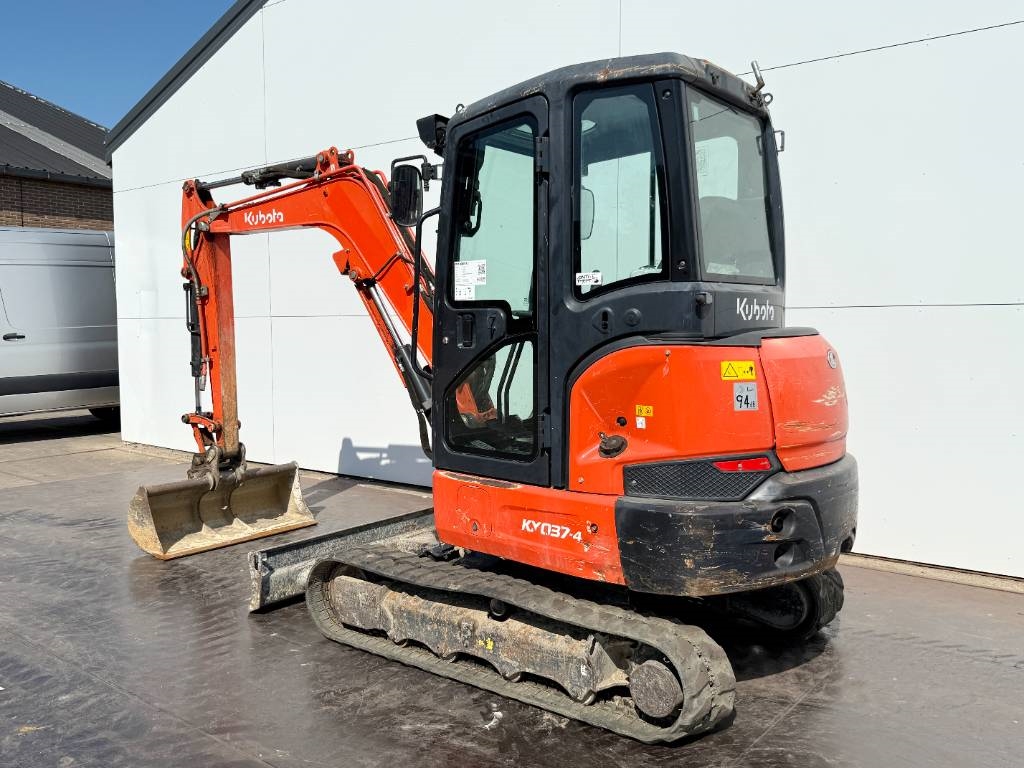 Kubota KX037-4 - Hammer Lines / Quick Coupler