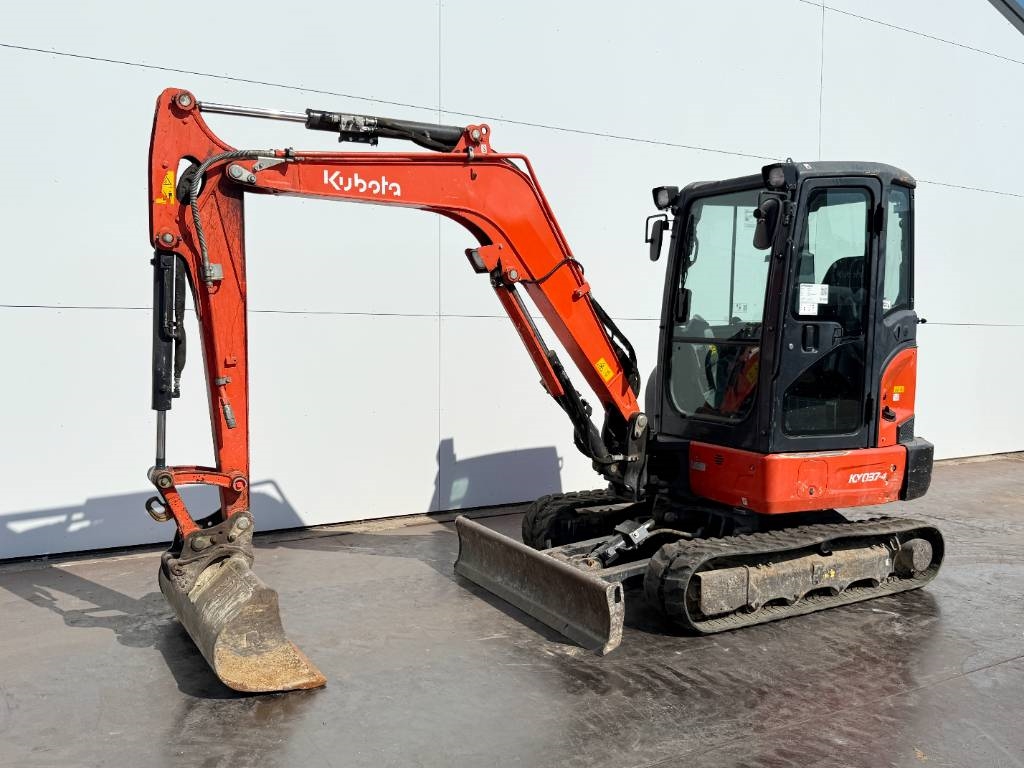 Kubota KX037-4 - Hammer Lines / Quick Coupler