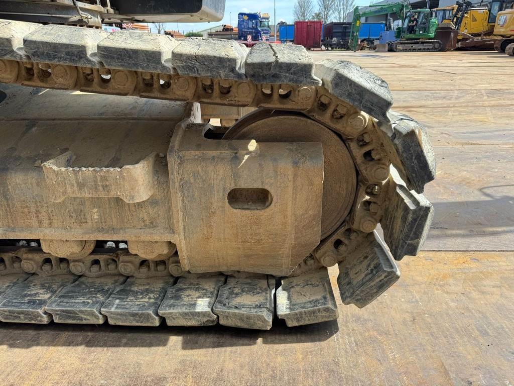 Doosan DX235LCR-5 - 680 hours