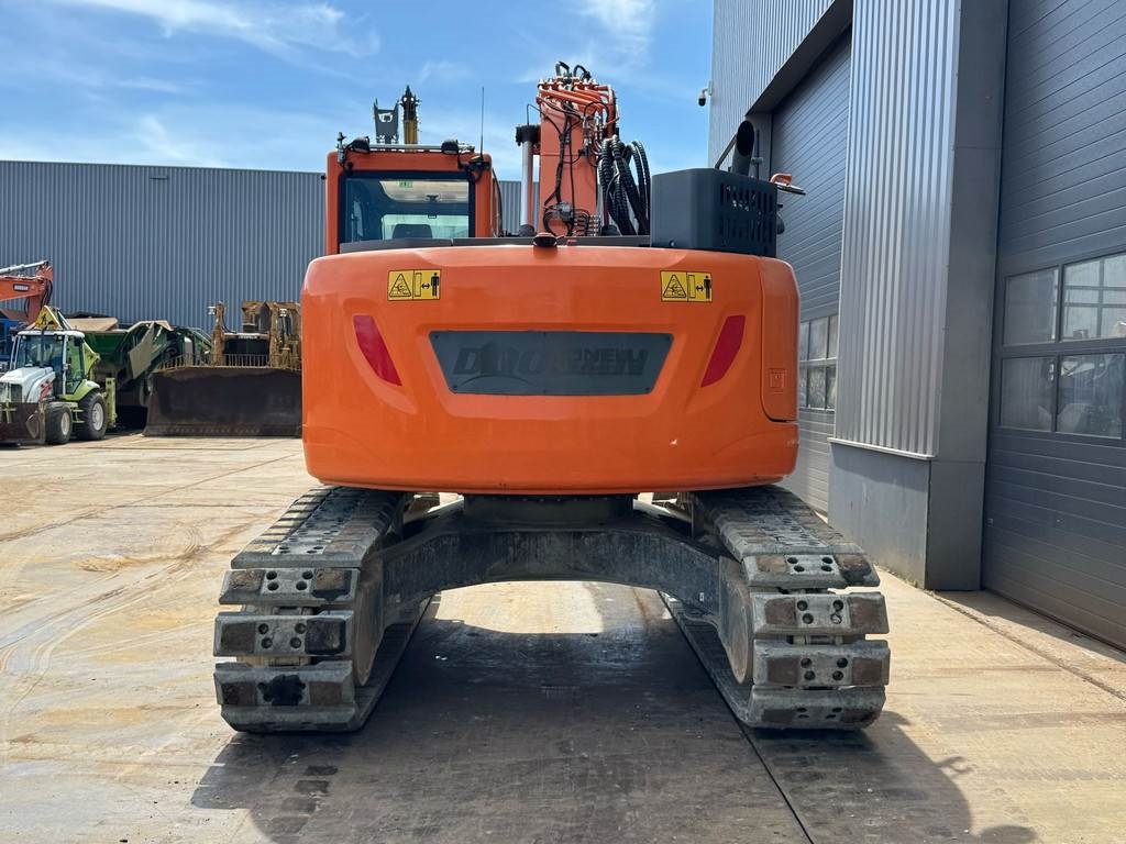 Doosan DX235LCR-5 - 680 hours