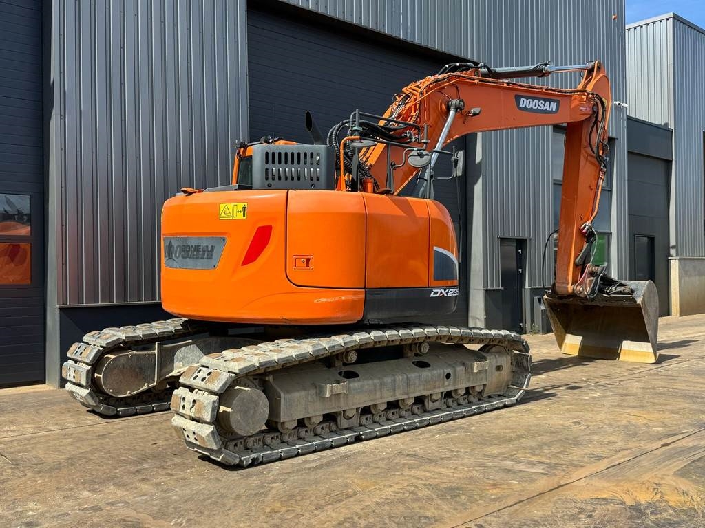Doosan DX235LCR-5 - 680 hours