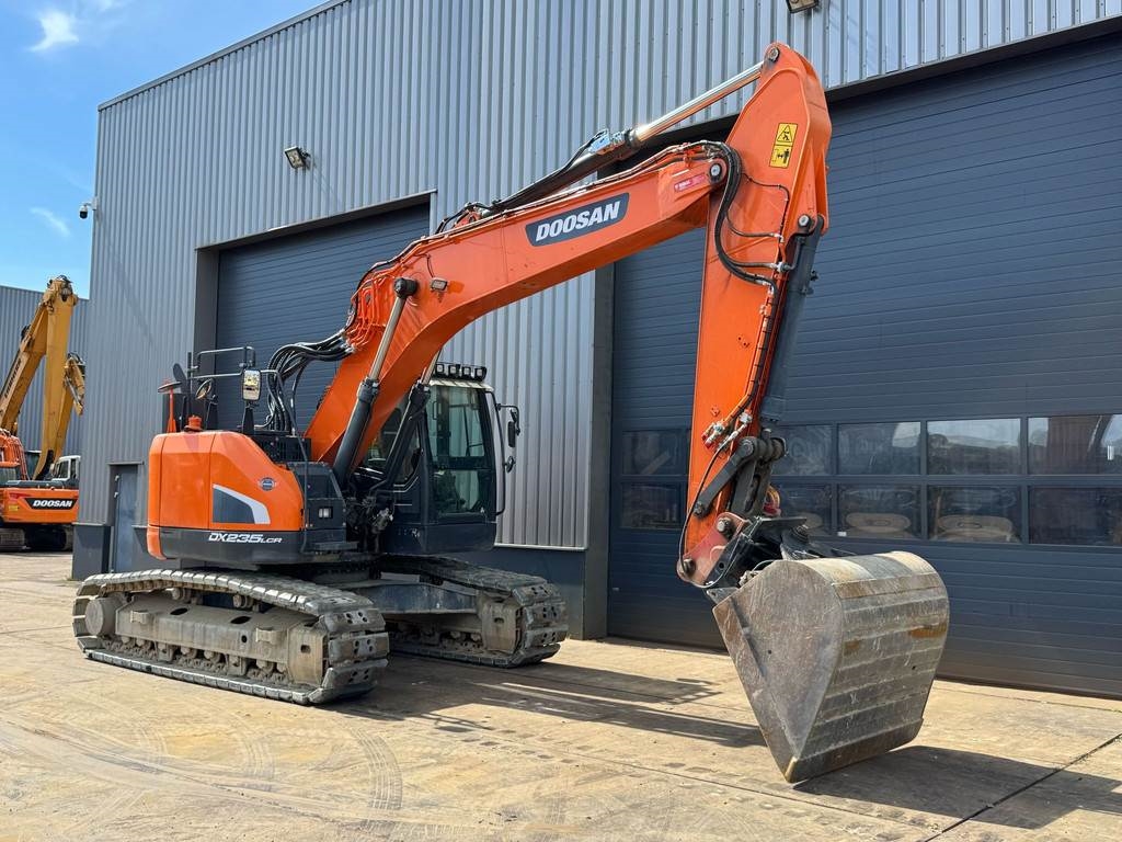 Doosan DX235LCR-5 - 680 hours