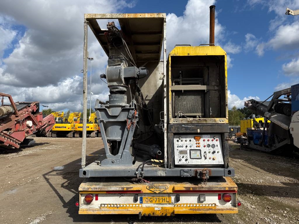 Wirtgen WM400 + Broshuis Trailer - Menginstallatie