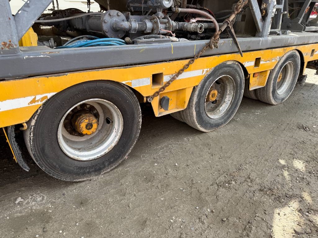 Wirtgen WM400 + Broshuis Trailer - Menginstallatie