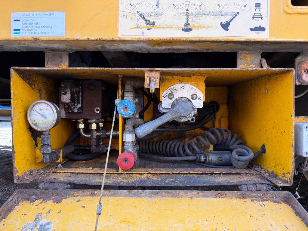 Wirtgen WM400 + Broshuis Trailer - Menginstallatie