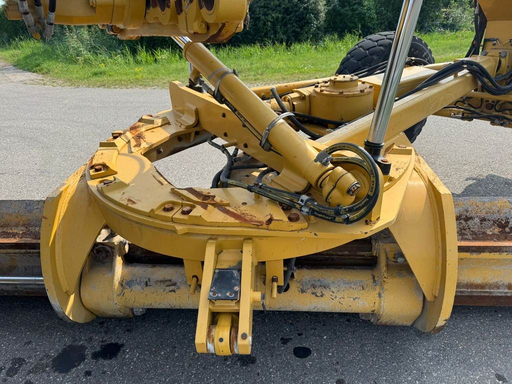 CAT 140M3