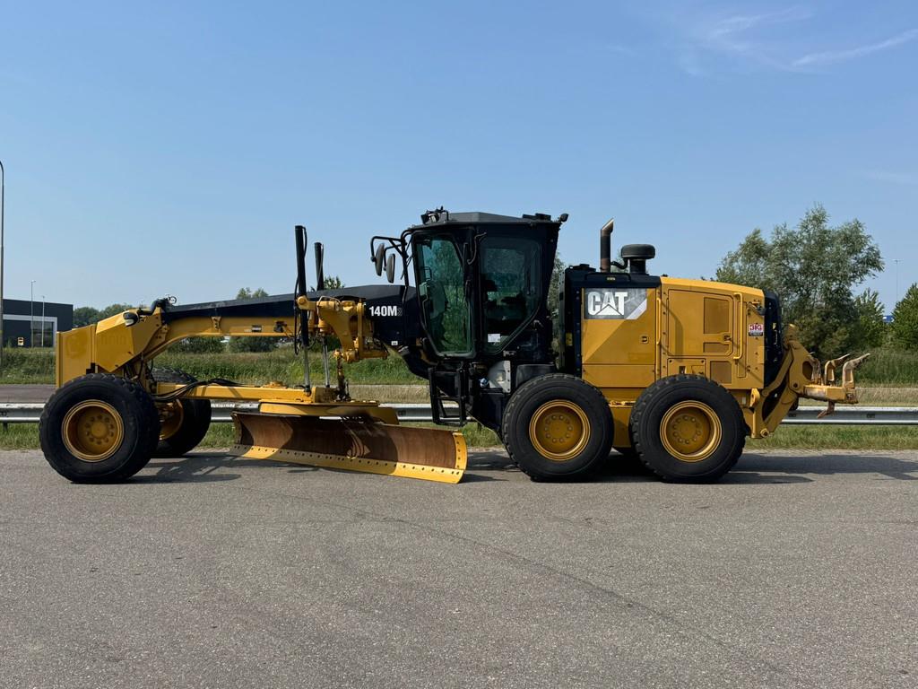 Image for MOTOR GRADERS 2015 Caterpillar 140M3