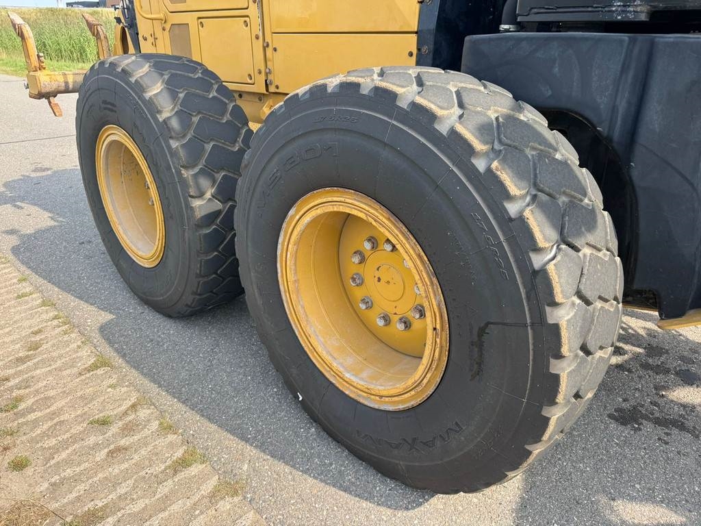 CAT 140M3