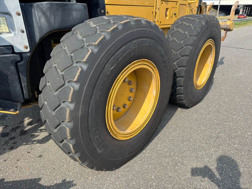 CAT 140M3