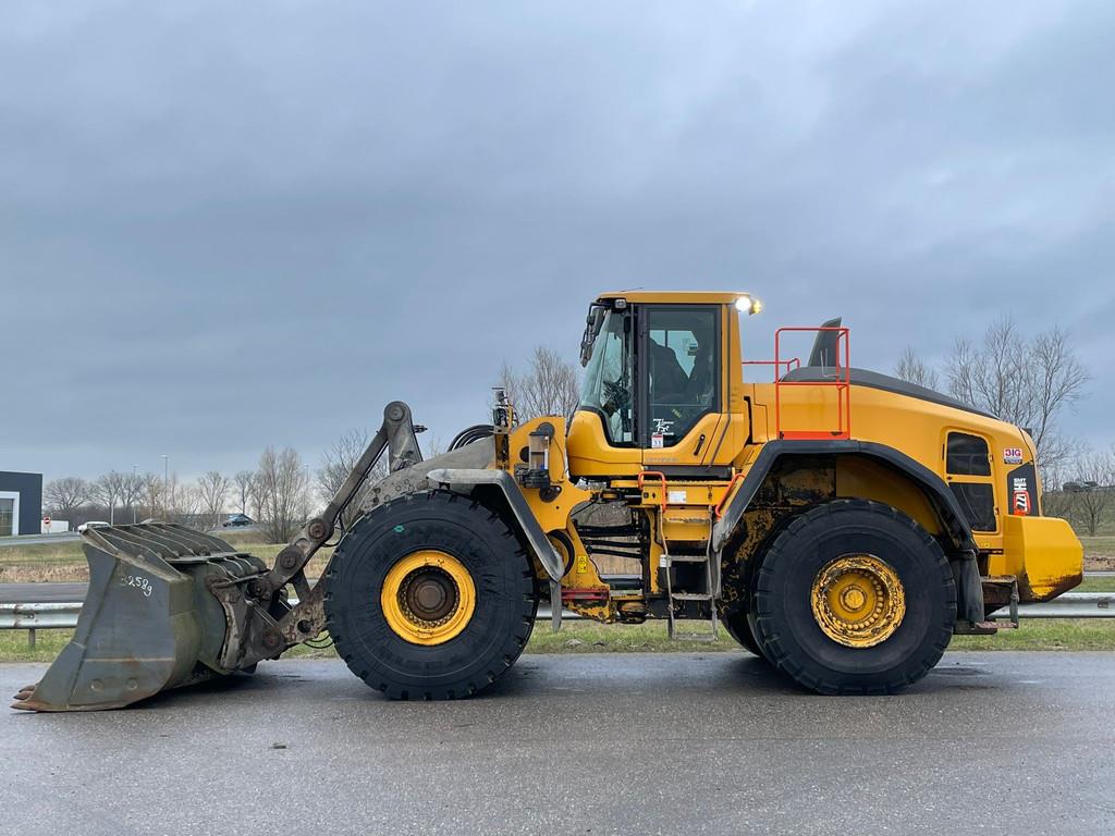 Image for WHEEL LOADERS 2021 Volvo L220H