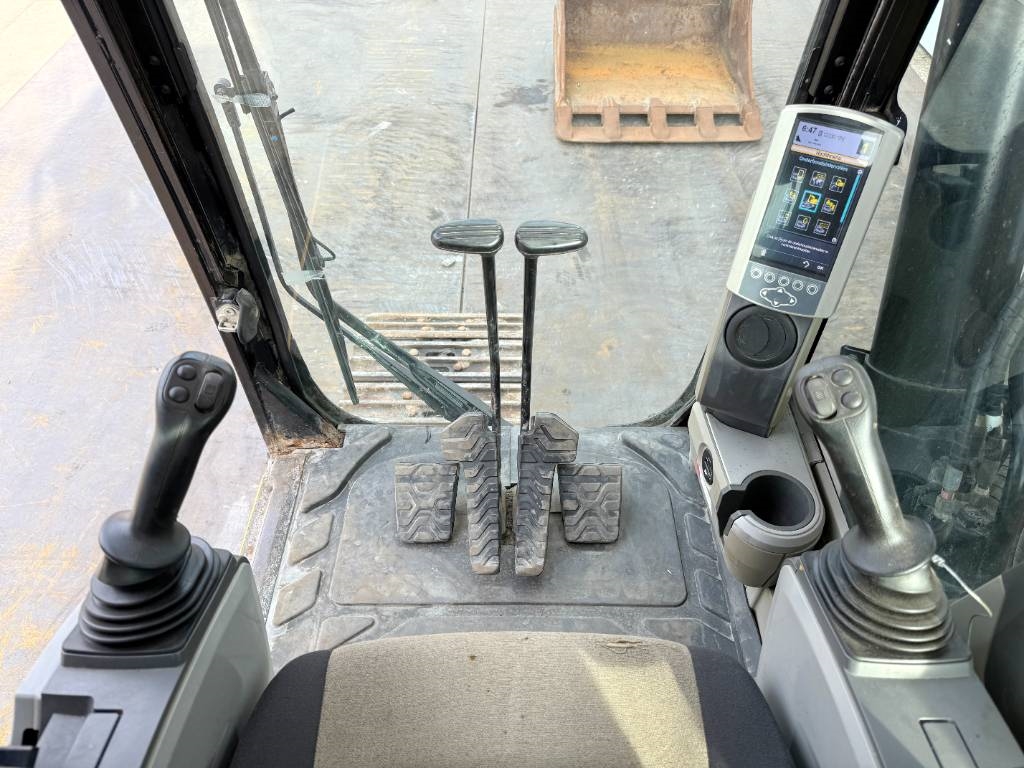 CAT 329ELN German Machine / Quick Coupler