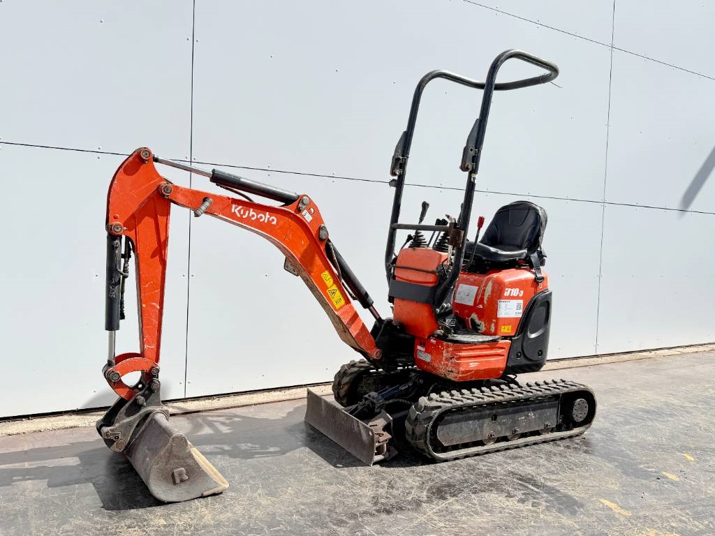 Kubota U10-3 - Hydr. Undercarriage / Hammer Lines