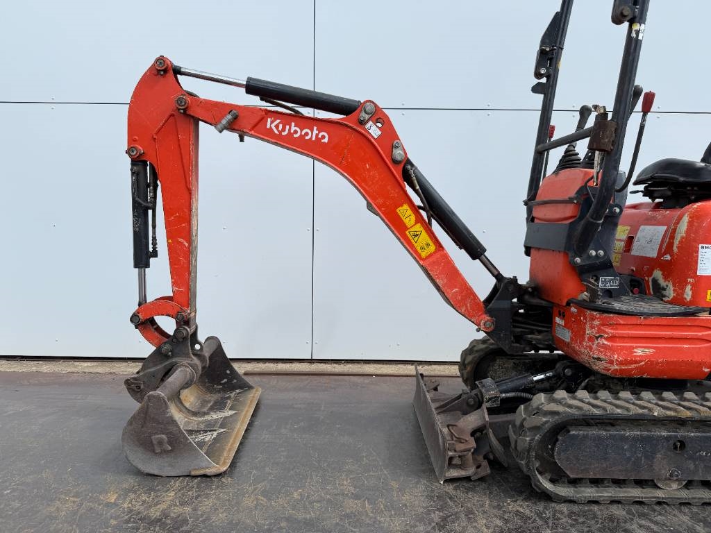 Kubota U10-3 - Hydr. Undercarriage / Hammer Lines