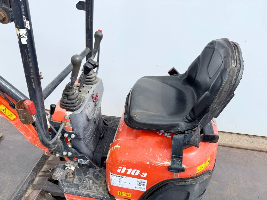 Kubota U10-3 - Hydr. Undercarriage / Hammer Lines