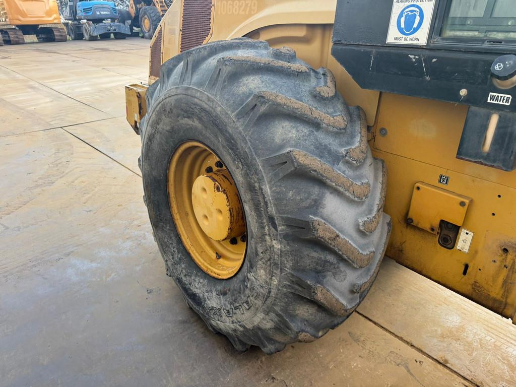 CAT CP76 (19t)