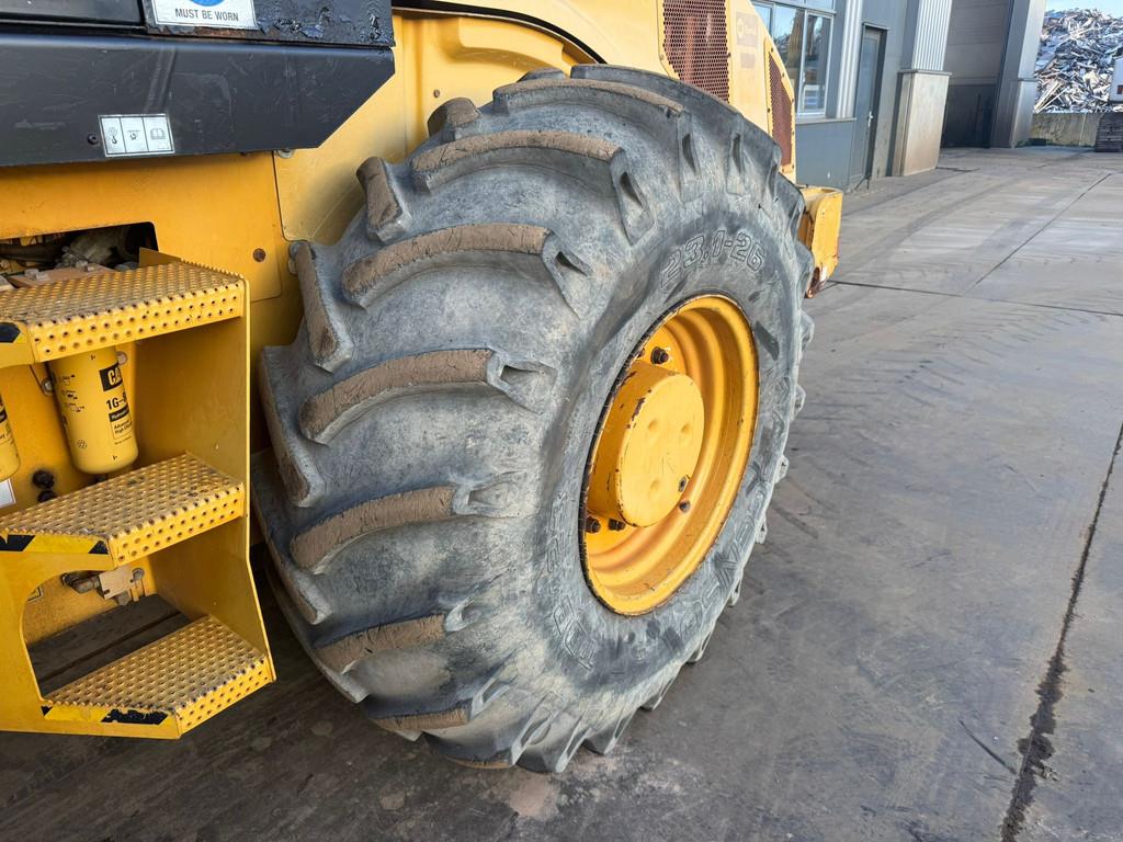 CAT CP76 (19t)