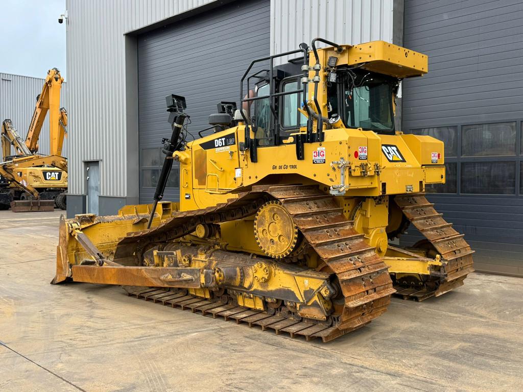 CAT D6T LGP