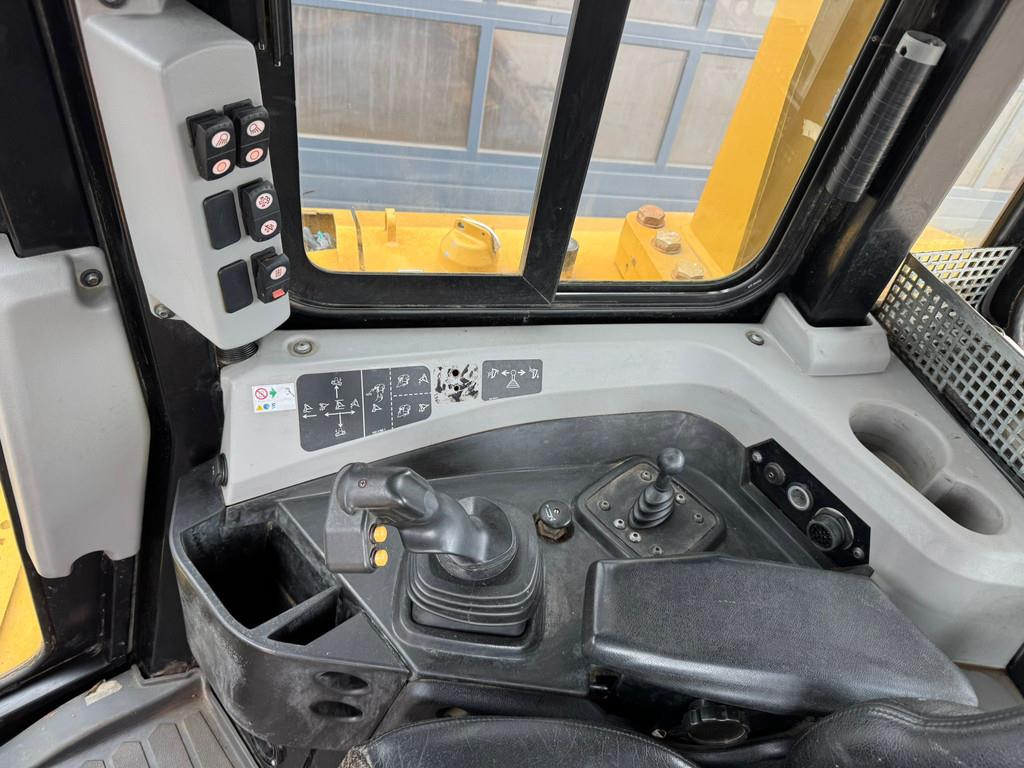 CAT D6T LGP
