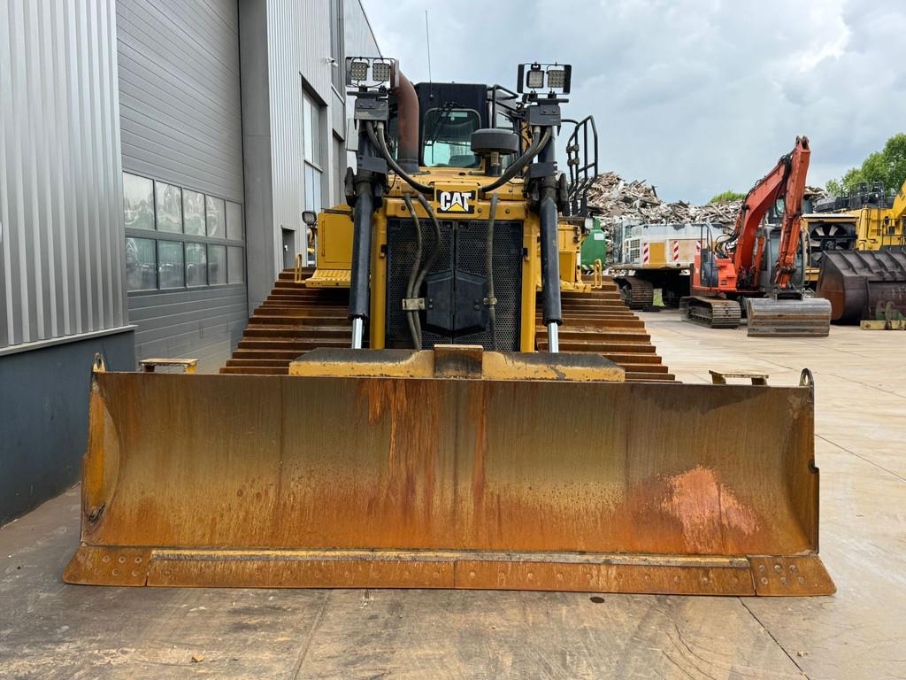 CAT D6T LGP