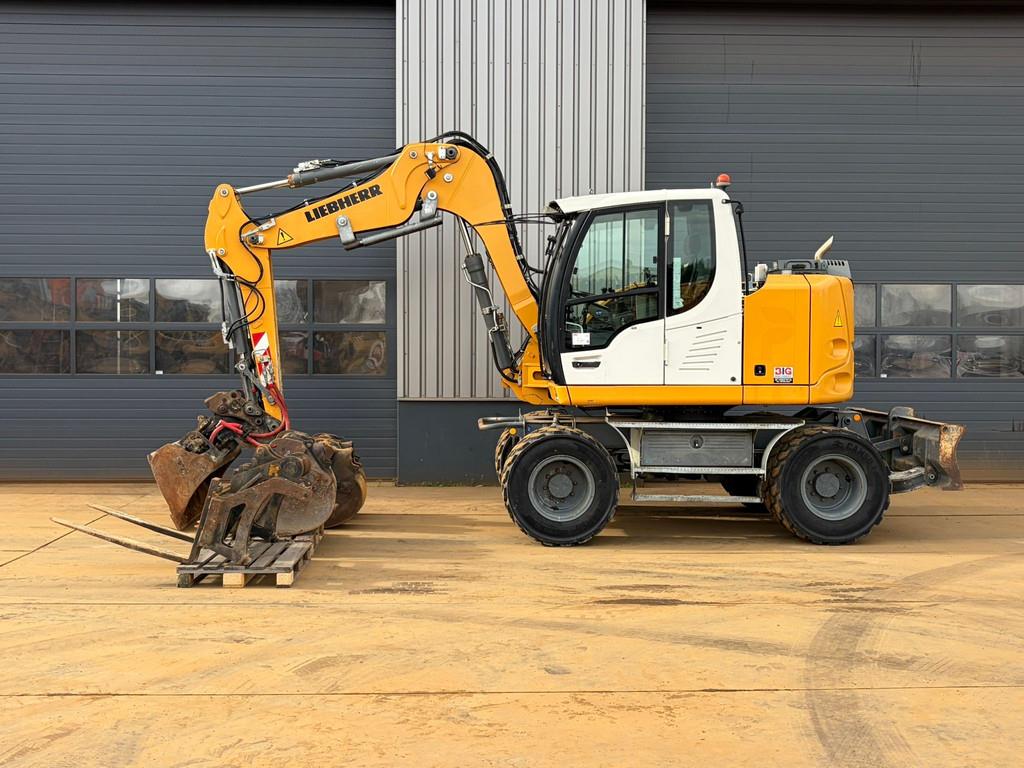 Image for EXCAVATORS 2018 Liebherr 910 for Sale in Netherlands