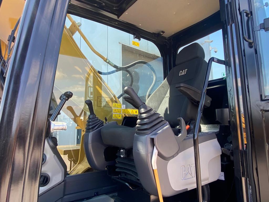 CAT 320D3 - NEW / bucket with teeth / hammerlines