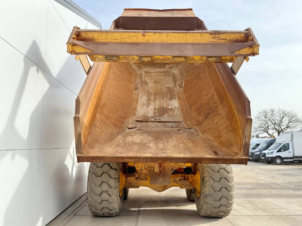 Volvo A35F - Tailgate / Backup Camera