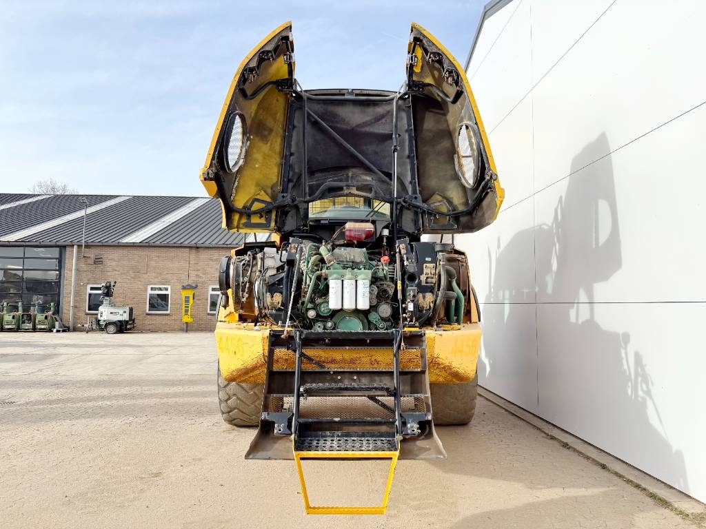 Volvo A35F - Tailgate / Backup Camera