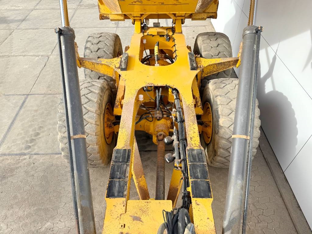 Volvo A35F - Tailgate / Backup Camera