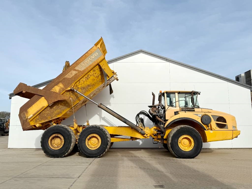 Volvo A35F - Tailgate / Backup Camera