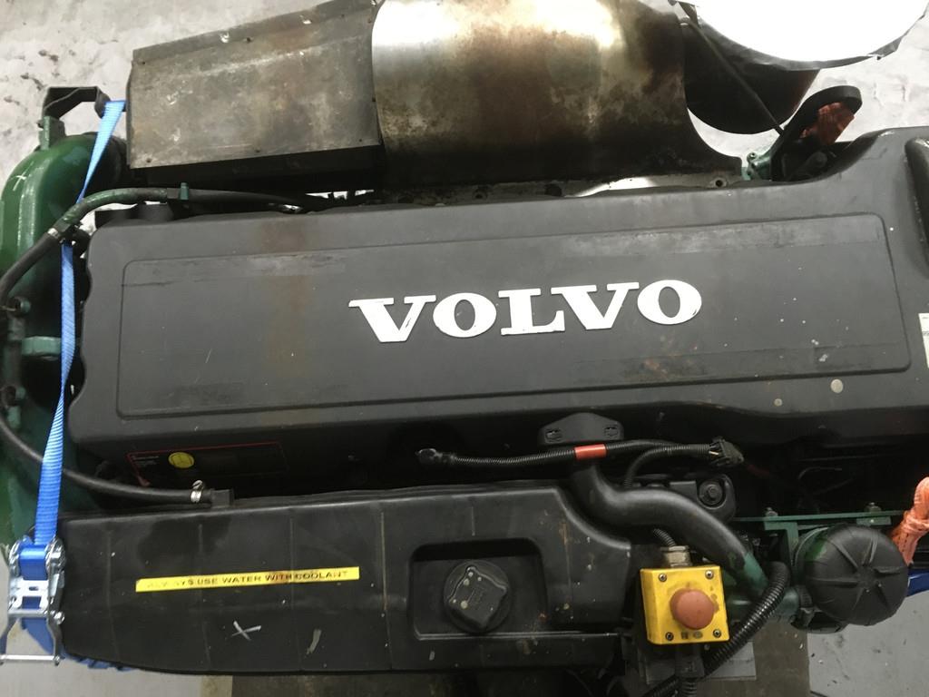Volvo D9A2C D9-425 USED