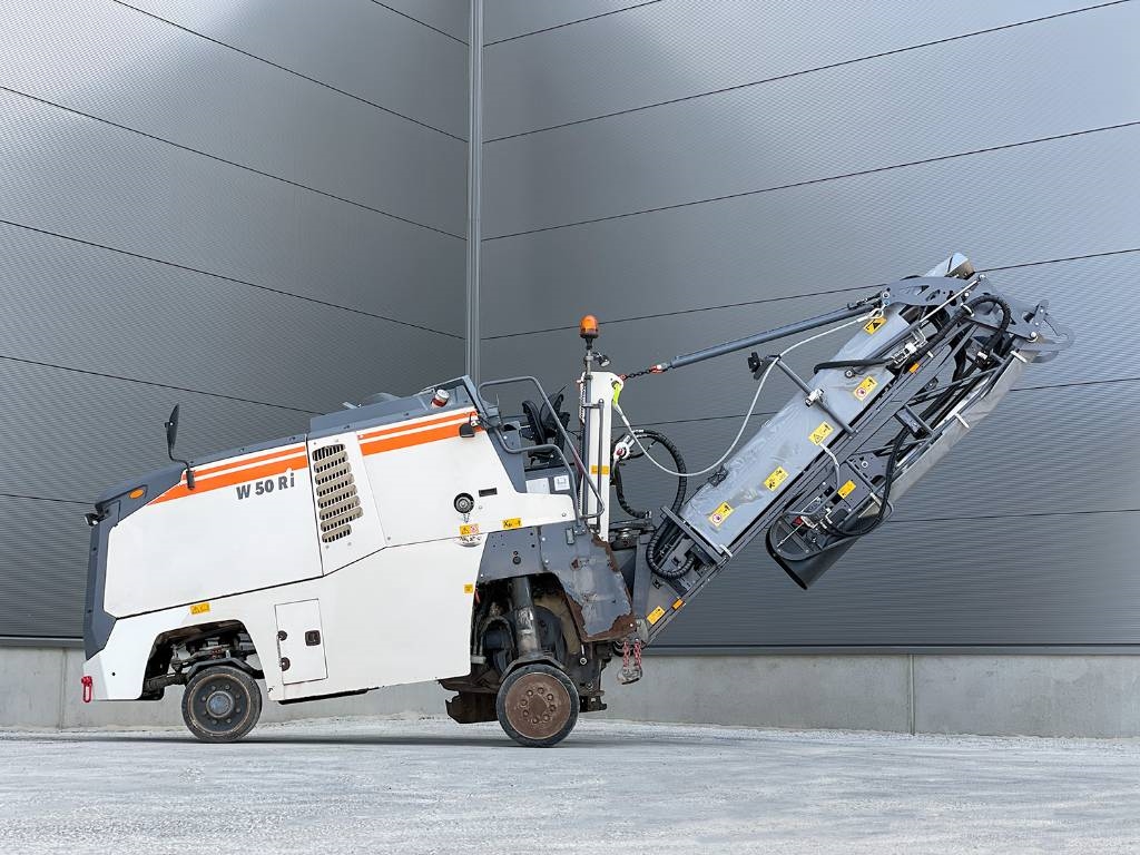 Wirtgen W 50 RI