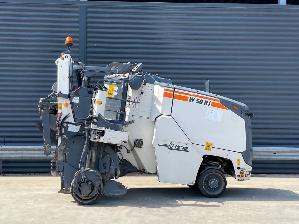 Wirtgen W 50 RI